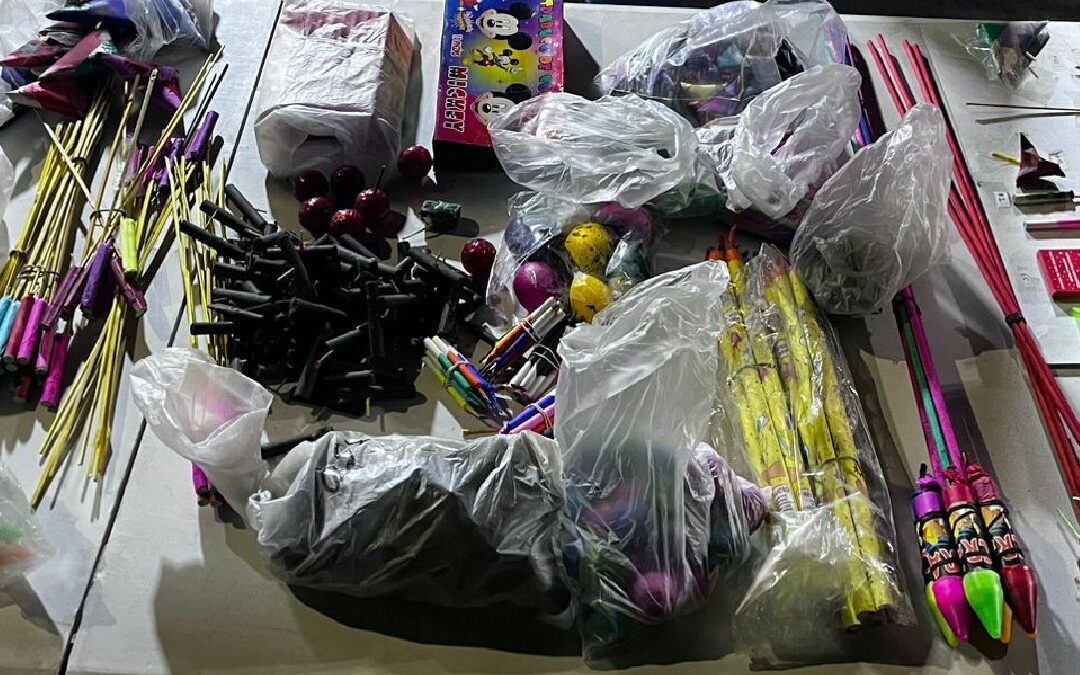 Detención de hombre por venta de pirotecnia en Sol de Oriente, Torreón