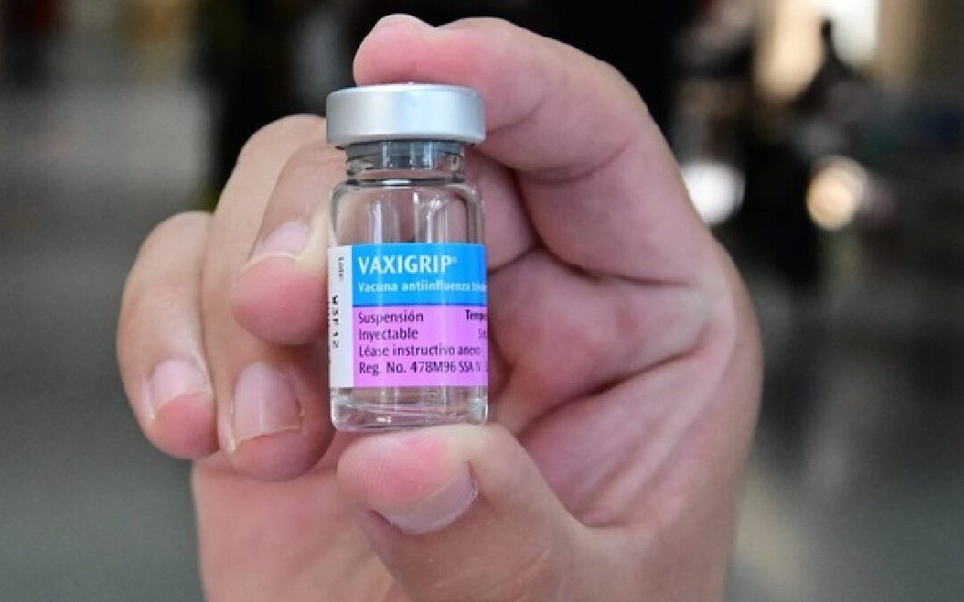 Investigación sobre la Vacuna COVID-19: Personal de Salud Vacunó a María Sin Autorización Parental