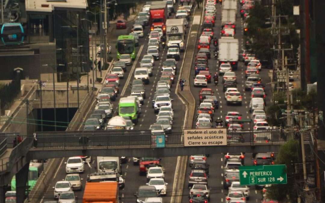 Hoy No Circula en CdMx y Edomex: Autos que Descansan el 12 de Diciembre 2025