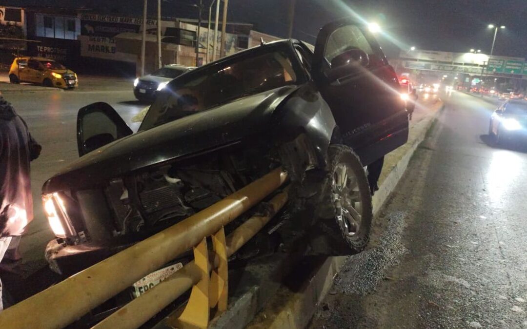Accidente trágico en desnivel de Torreón: conductora pierde dedos y sufre fractura expuesta