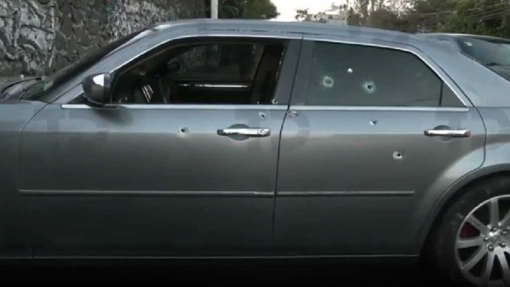 Policías de CdMx Encuentran Auto Abandonado con Impactos de Bala en Tlalpan