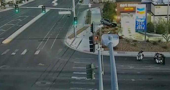 Accidente mortal en North Durango: Mujer pierde la vida tras colisión en Las Vegas