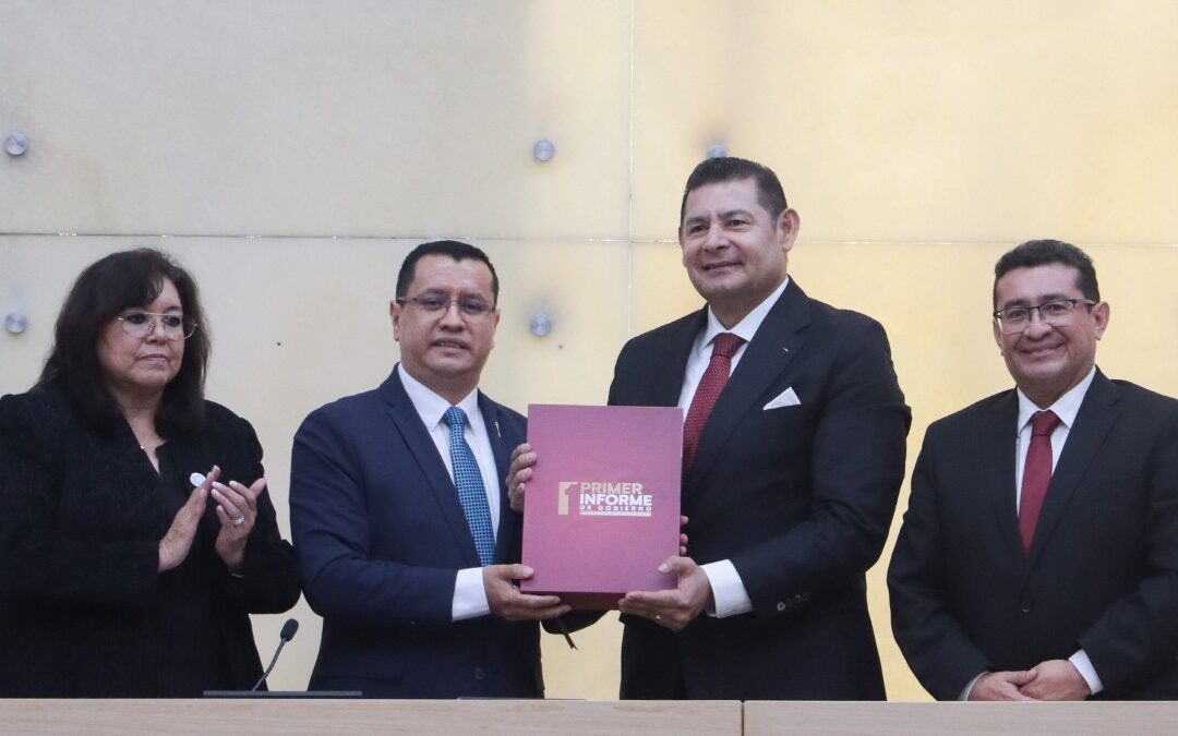 Alejandro Armenta Mier Presenta Su Primer Informe Como Gobernador de Puebla ante el Congreso Local
