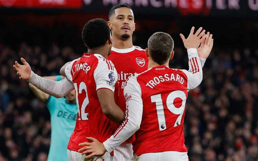 Arsenal Sufre pero Triunfa: Van 2 Autogoles en su Victoria sobre Wolverhampton en la Premier League