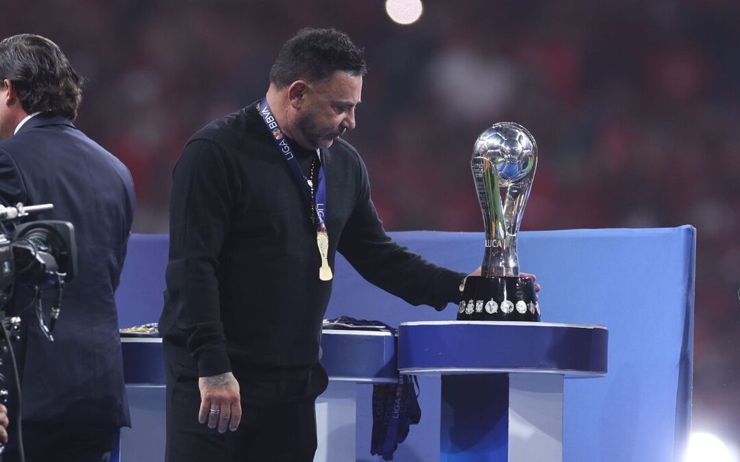 Antonio Mohamed: ¿El Entrenador Más Ganador en Liga MX? Descubre sus Títulos