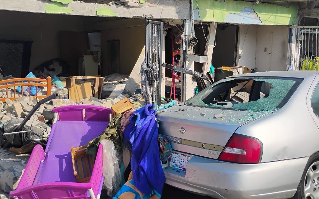 Explosión de Gas en Gómez Palacio: Destrucción Total de Vivienda y Daños a Autos