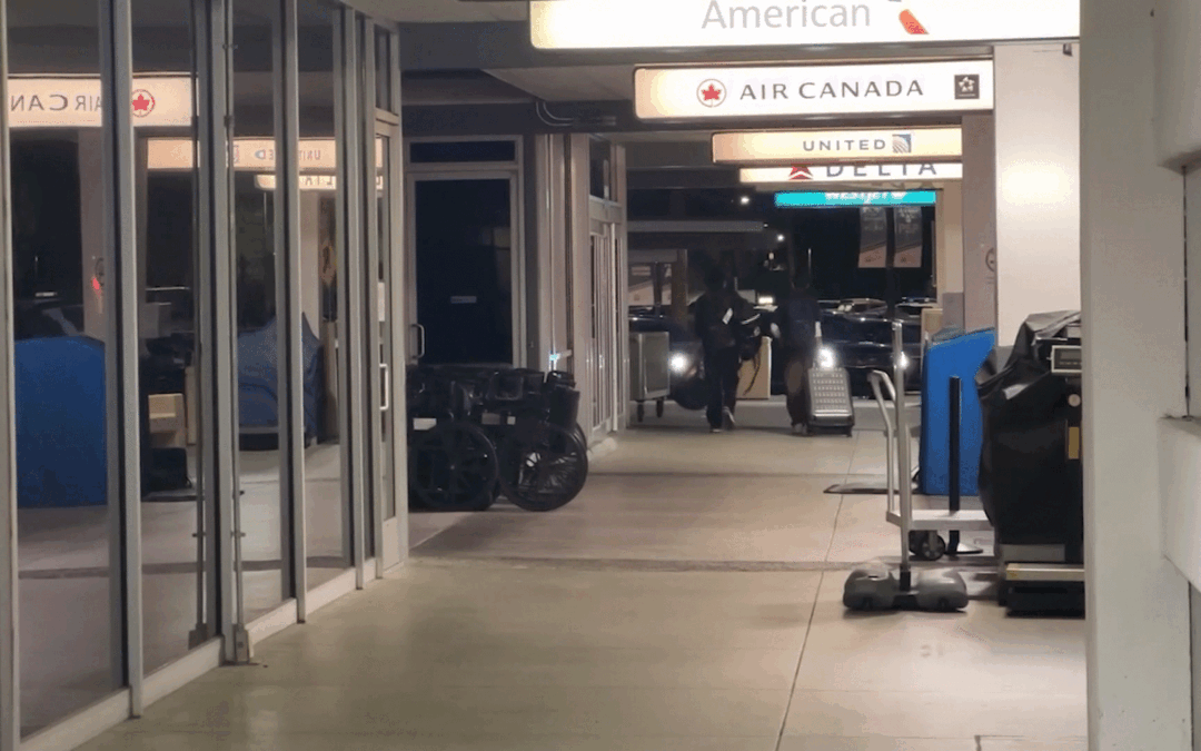 Aeropuerto Internacional de Palm Springs Advierte sobre Retrasos en Viajes Navideños