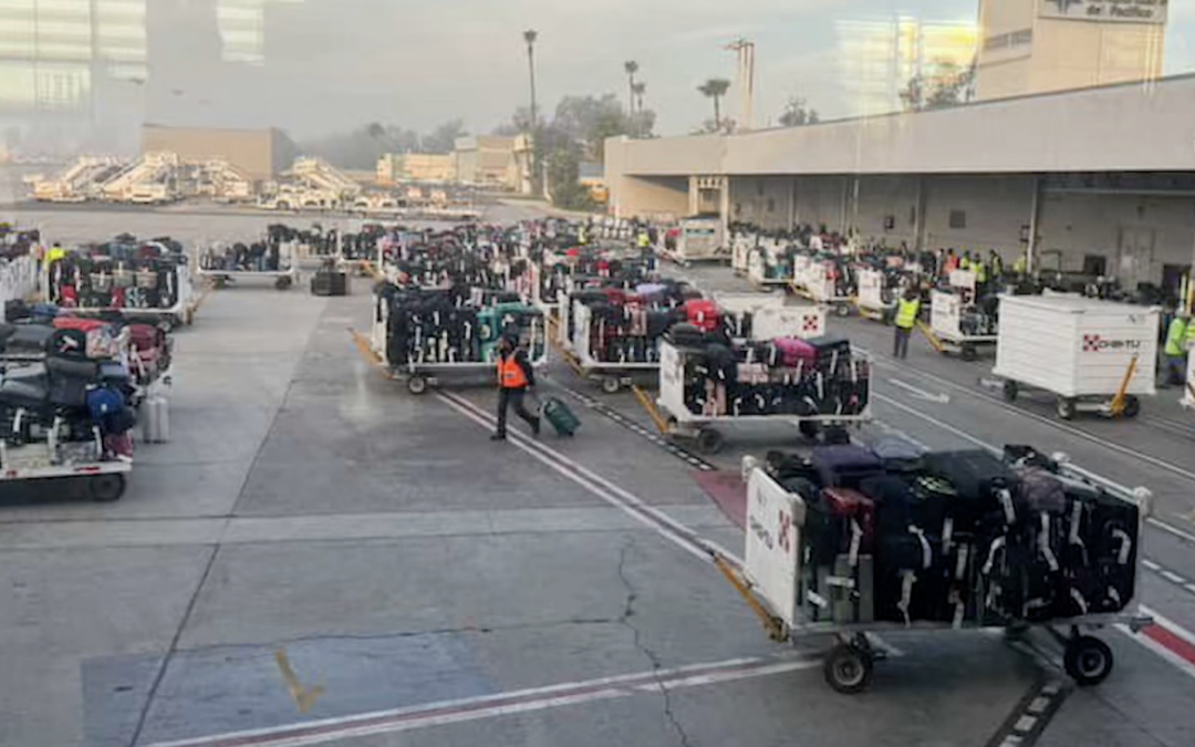 Neblina en Tijuana causa caos en aeropuerto: Vuelos cancelados y pasajeros atrapados
