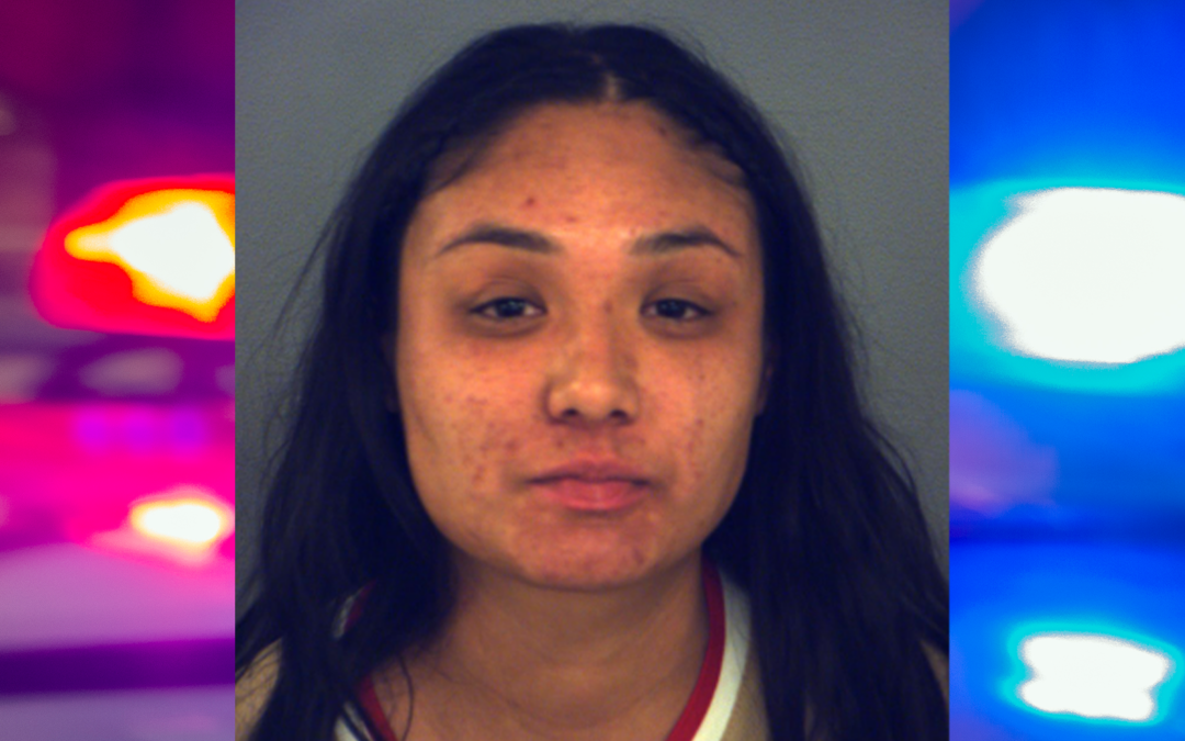 Arresto en Fabens: mujer de 25 años involucrada en el robo de camioneta