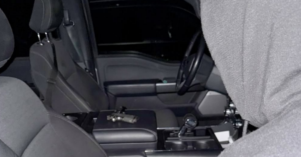 La Policía de Las Cruces advierte: Dejar armas de fuego en el auto aumenta el riesgo de robo