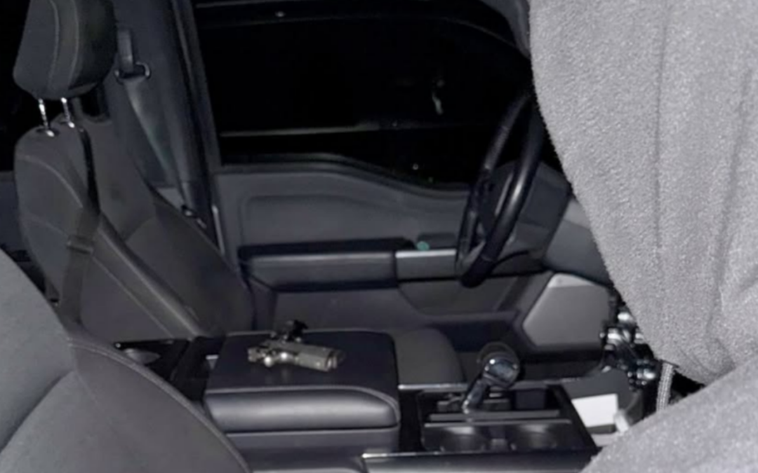 La Policía de Las Cruces advierte: Dejar armas de fuego en el auto aumenta el riesgo de robo