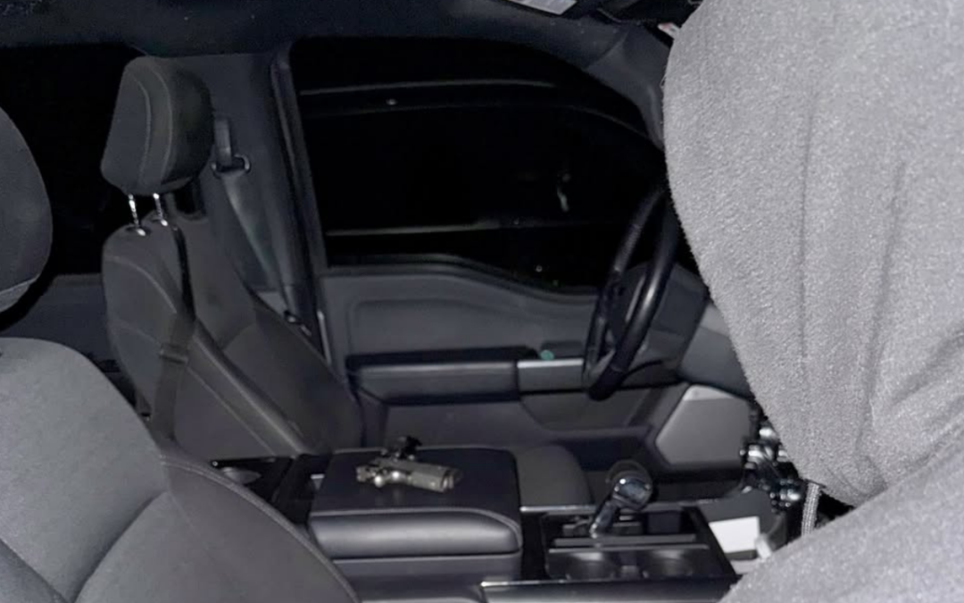 Policía de Las Cruces Advierte: Dejar Armas en Vehículos Aumenta el Riesgo de Robo