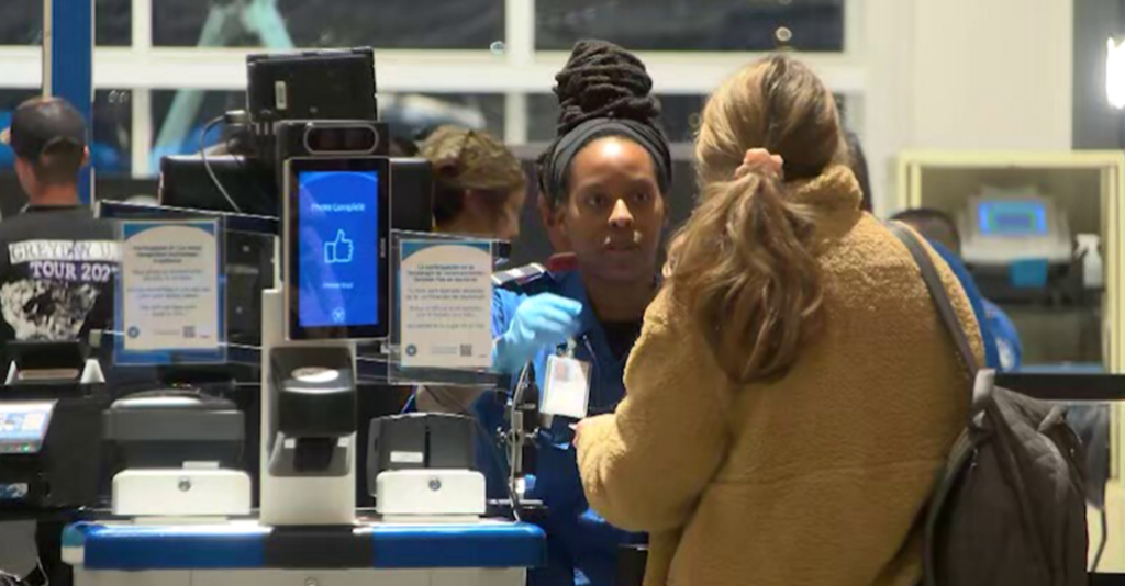 La TSA comenzará a cobrar 45 dólares por verificación de identidad a viajeros sin REAL ID a partir de febrero