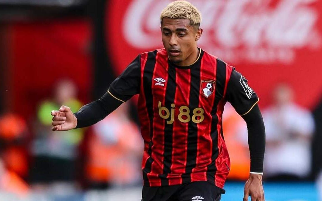 Julián Araujo se une al Celtic tras su salida del Bournemouth