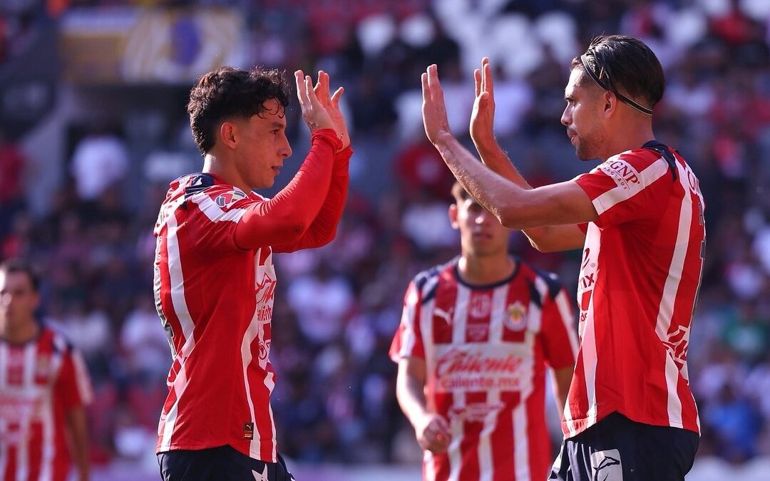 ¡Chivas se Lleva la Medalla de Bronce en la Copa Pacífica y Cierra su Pretemporada Con Éxito!