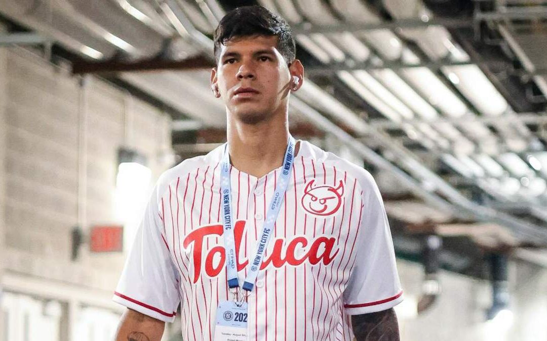 Pumas y Toluca avanzan en el fichaje de Robert Morales para la próxima temporada